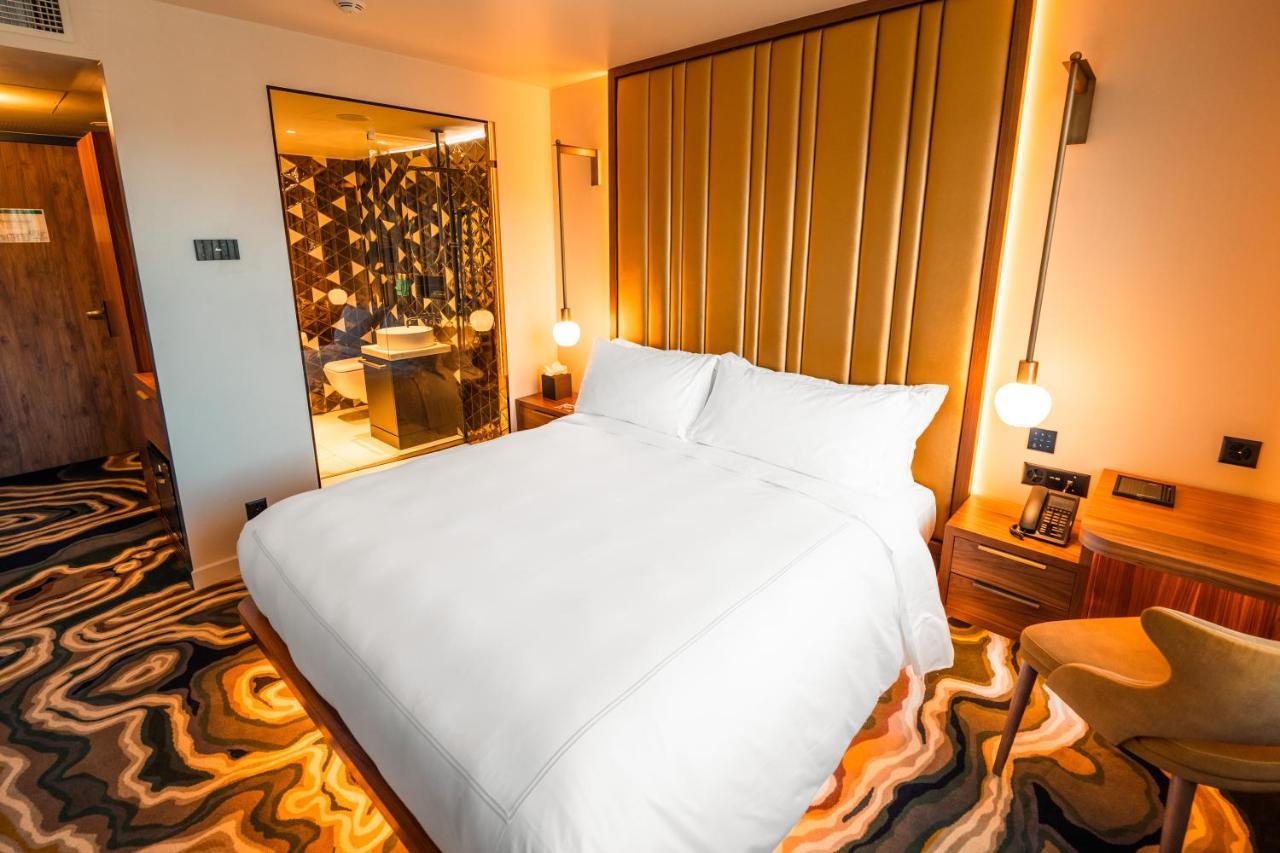 Superior East Wing Rooms By Five Zurich Ngoại thất bức ảnh